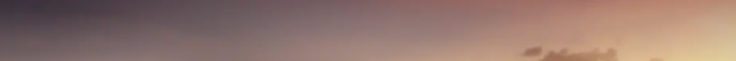 Dekoratives Bild. Himmelhorizontbei Sonnenuntergang.